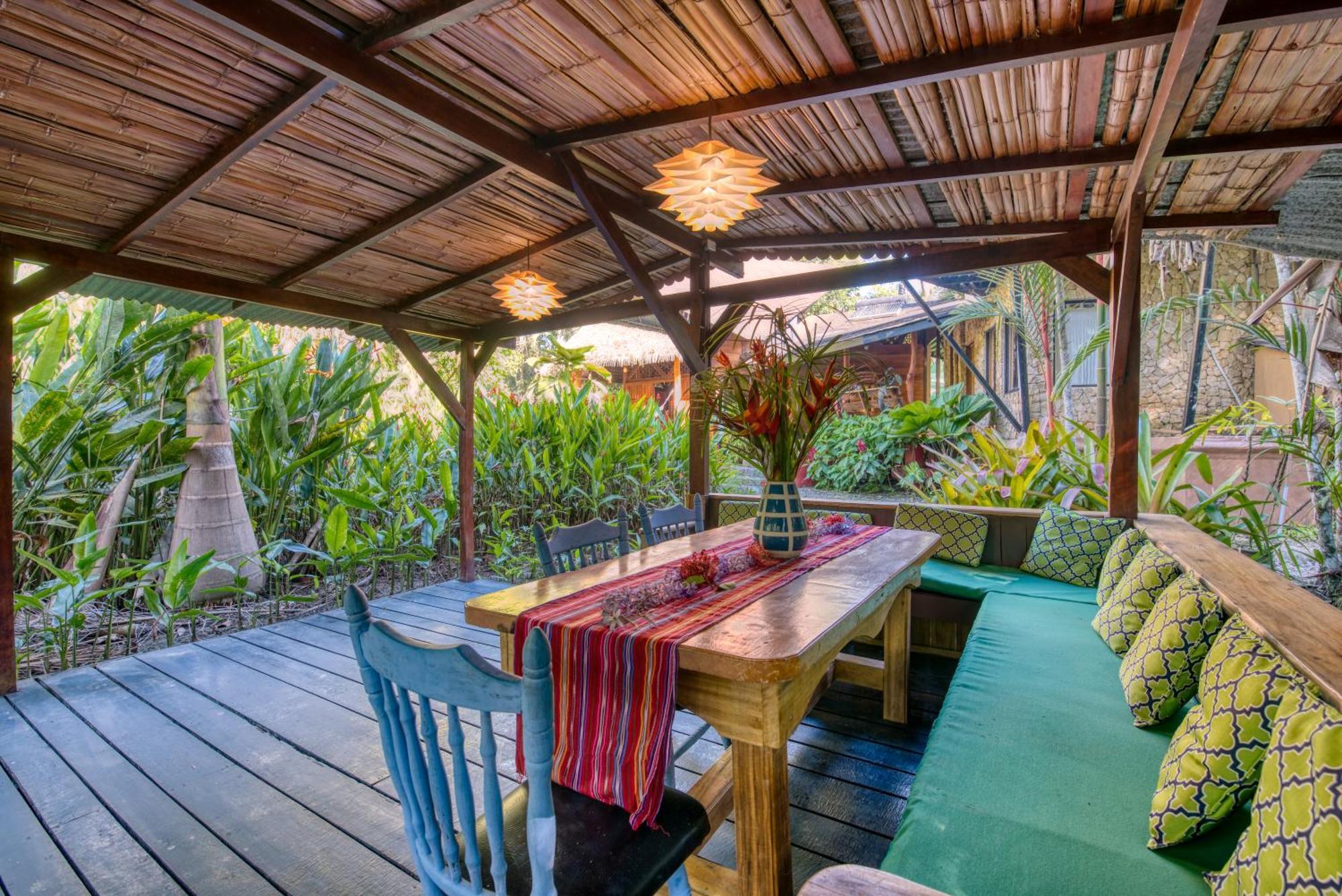 Tree House Beachfront Lodge Puerto Viejo de Talamanca Eksteriør billede