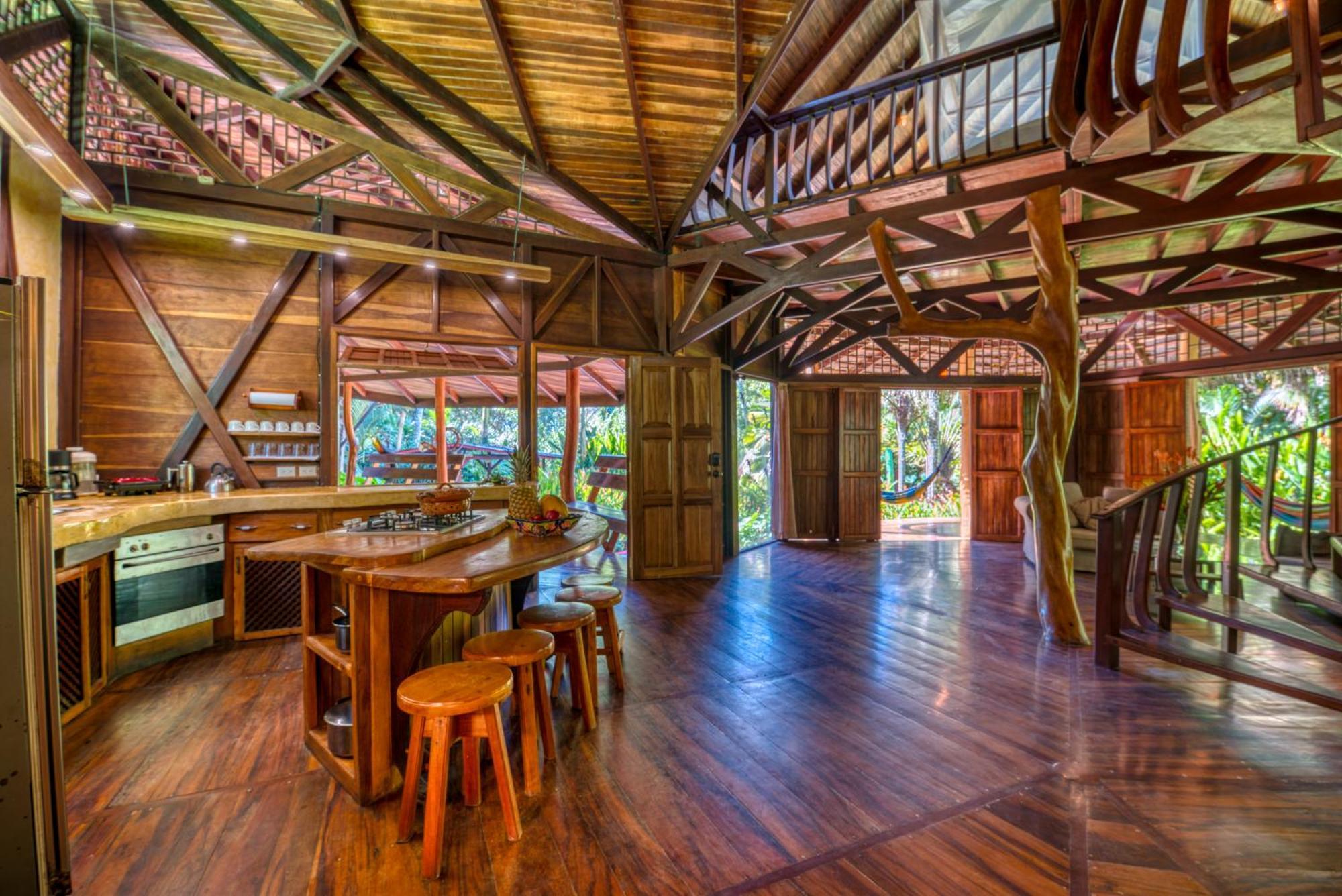 Tree House Beachfront Lodge Puerto Viejo de Talamanca Eksteriør billede