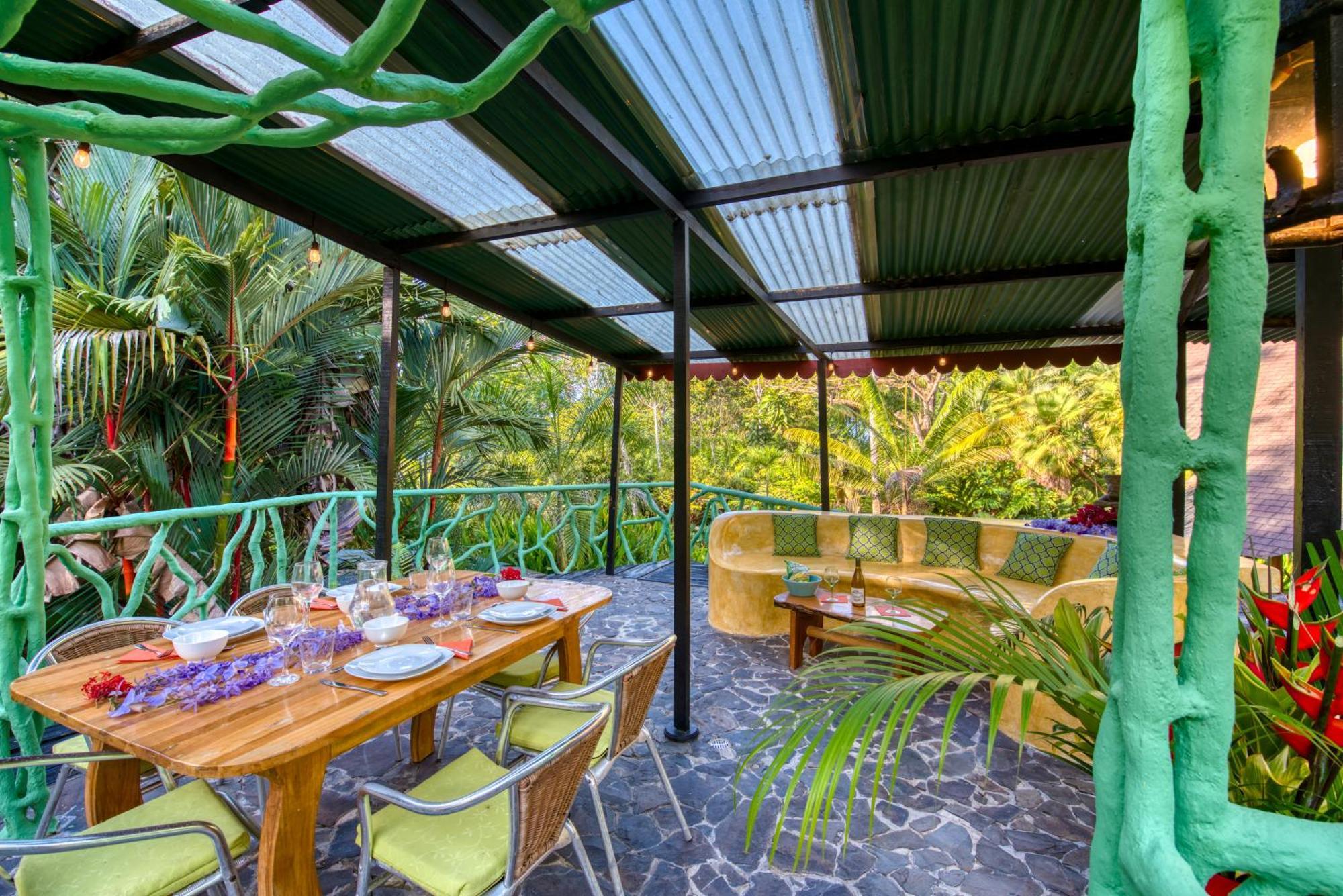 Tree House Beachfront Lodge Puerto Viejo de Talamanca Eksteriør billede